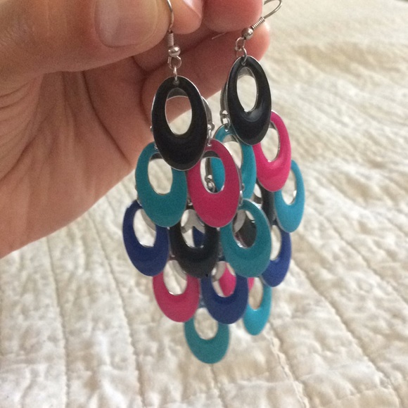 Long earrings - Picture 3 of 4